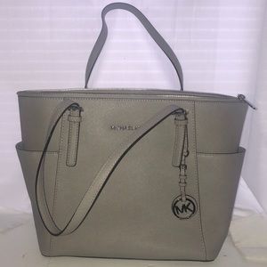Michael Kors Jet Set Leather Tote Bag